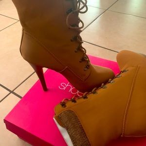 Brand New! Never worn!